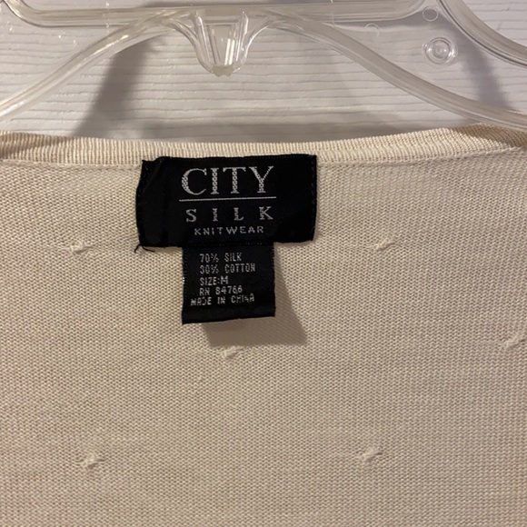 City Silk White Sweater with Circle Detail Set - Picture 13 of 14